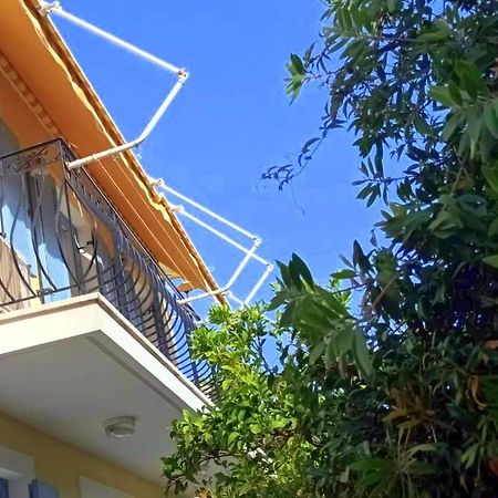Lourantos Bayside Apartments Βαθύ Εξωτερικό φωτογραφία
